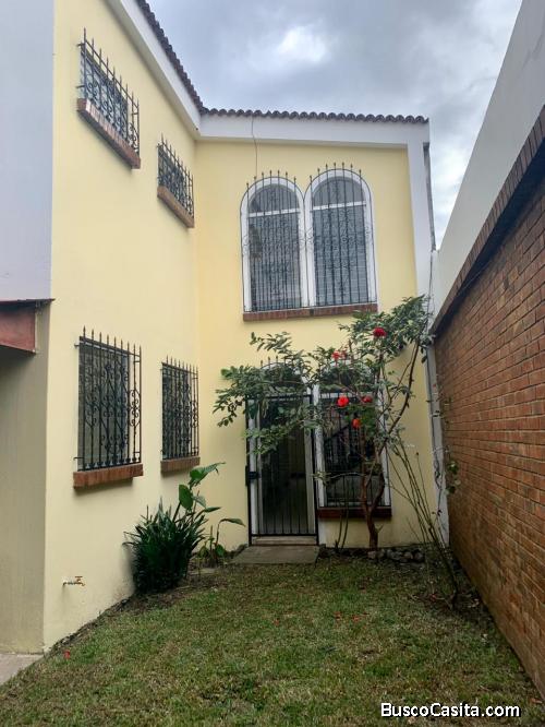 RENTO CASA ZONA 4 MIXCO