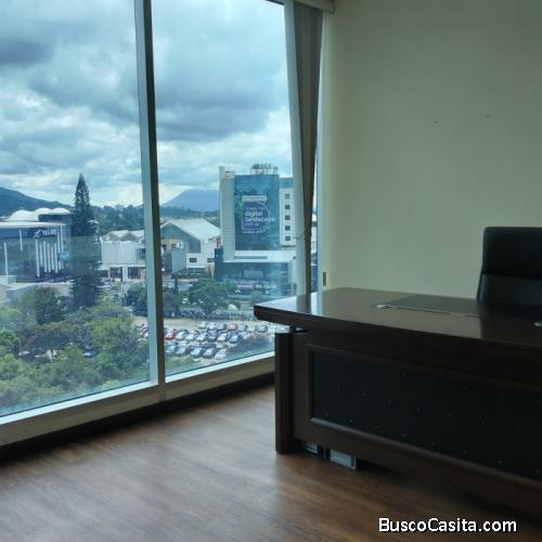 Ventade Oficina en Zona Pradera zona 10 Ciudad de Guatemala, Guatemala.
