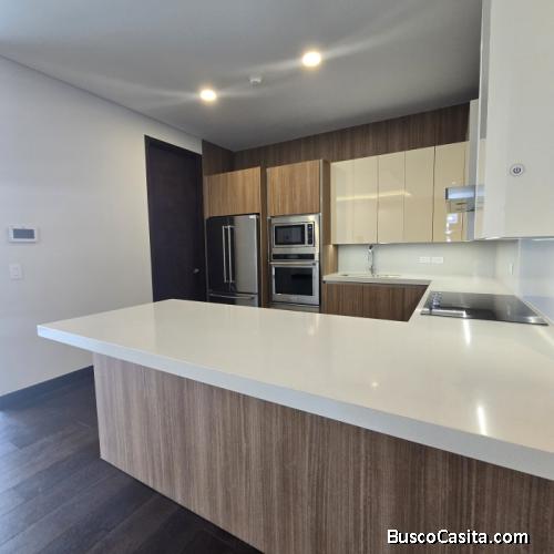 En renta exclusivo apartamento en la zona 14
