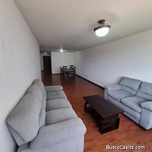 Bonito Apartamento de renta en Edificio Bellini zona 14