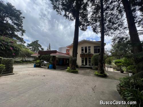 HERMOSA Y AMPLIA CASA EN VENTA EN SANTA ELENA BARILLAS