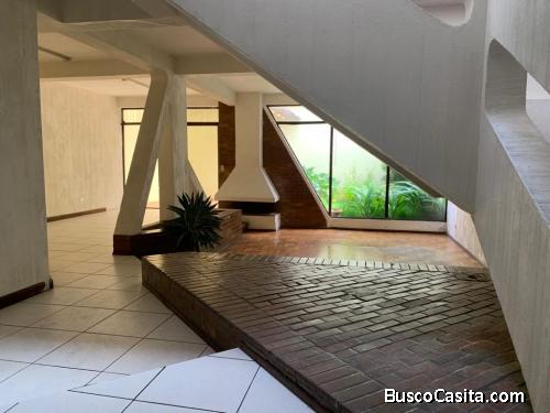 Alquilo Casa Para Oficinas en Z.11 Mariscal 