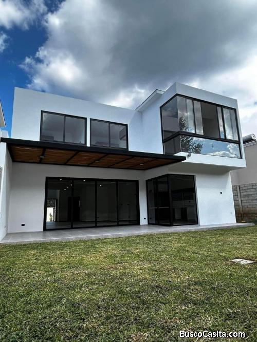 Vendo Casa en La Fontana 1 - km 25 CES 