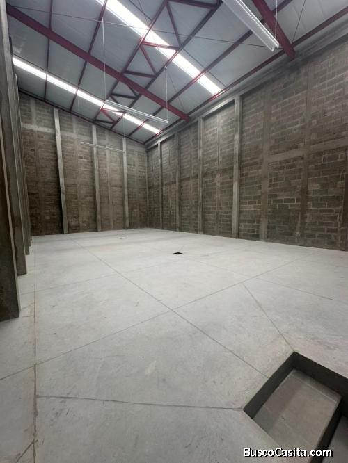 Alquilo Ofi-Bodega en Z.4 de Villa Nueva 