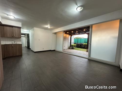 Apartamento con jardín en venta en Mixco