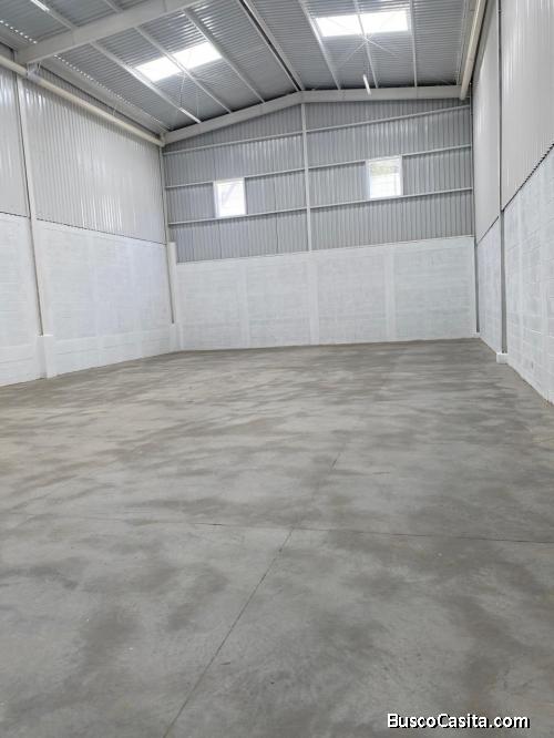 VENDO OFIBODEGA CARRETERA SALVADOR PARA ESTREMAR