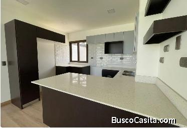 VENDO CASA Z.15 ALTOS DE VISTA HERMOSA REF.6805