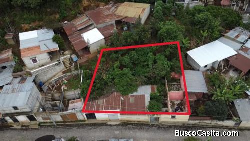 Terreno en venta en centro del Hato, + 2 construcciones