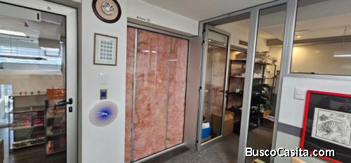 Local Comercial en alquiler en vía principal de zona 9