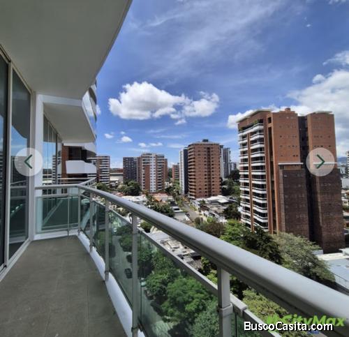 Apartamento en renta zona 14