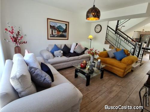 RENTA O VENTA RESIDENCIA  EN HACIENDA DE LAS FLORES