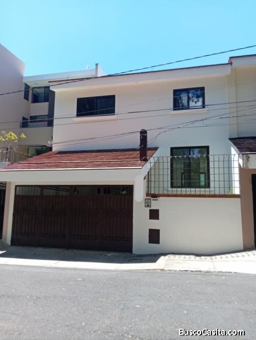 ALQUILO HERMOSA CASA GRANDE EN ZONA 15