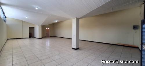 Local Comercial en 2do. nivel en zona 9