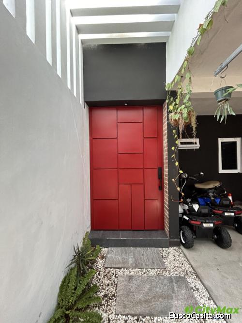 Moderna Casa en Renta en Hacienda Real Zona 16