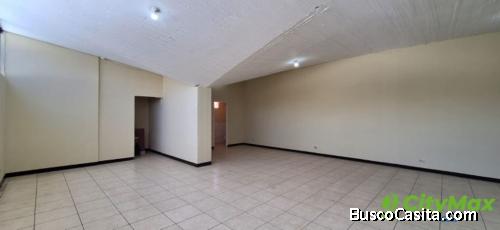 Local Comercial en 2do. nivel en zona 9