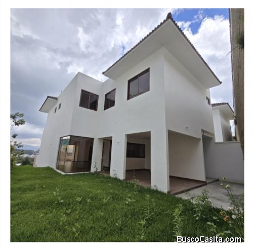 Casa Nueva en Alquiler Lomas de San Isidro 