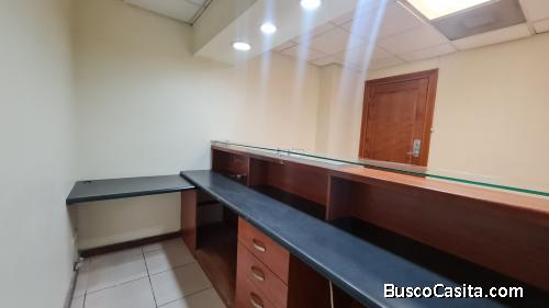 Oficina en Renta en zona 10 Paseo Plaza Guatemala