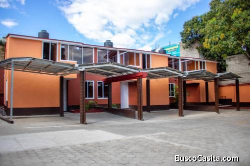 VENDO TERRENO CON 5 CASAS CERCA DE PRADERA CHIQUIMULA