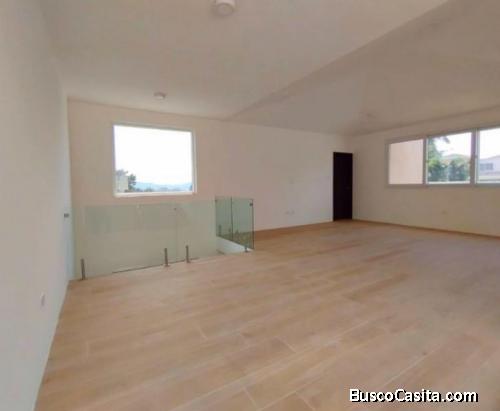 Casa en Venta para Inversión en La Fontana Km 25 CAES