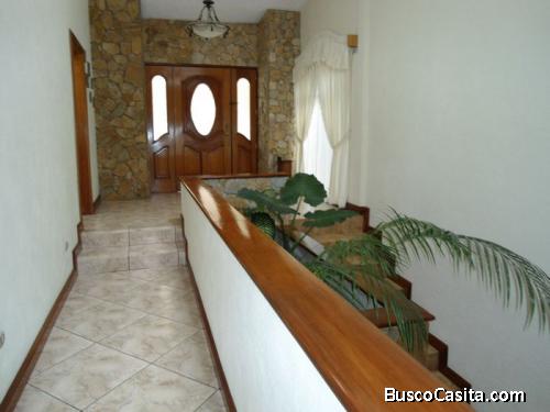CASA EN VENTA EN EL ENCINAL ZONA 07 DE MIXCO