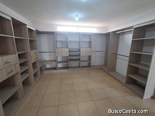 CASA EN VENTA EN ZONA 16, A 3 MIN. DE CIUDAD CAYALÁ