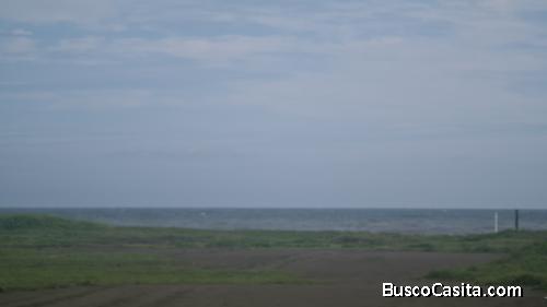 Vendo Terreno de 3.3 Manz. en Santa Rosa frente al mar