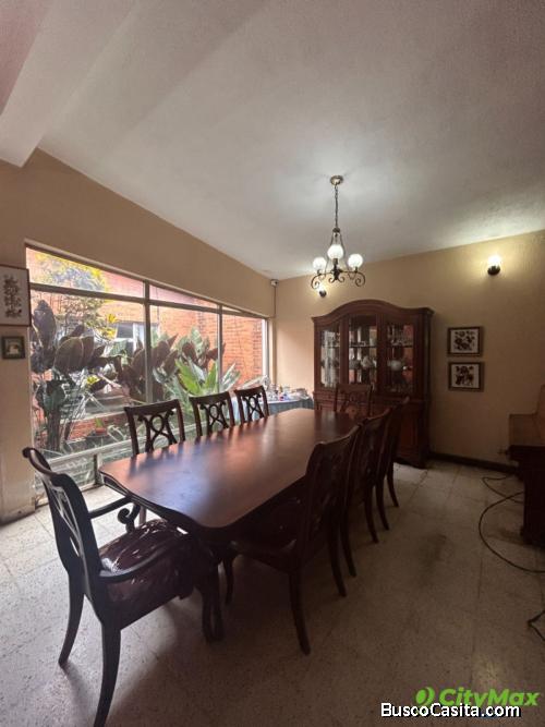 Amplia casa en Venta en Centro Histórico de Zona 1