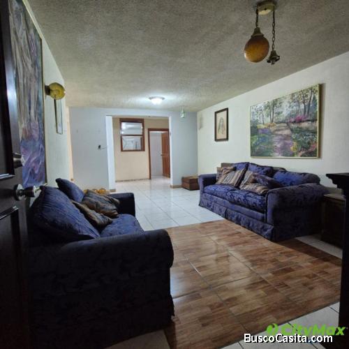 Casa en Venta en Condominio de Zona 10