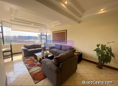 Apartamento en Venta Zona 10, 3 Habitaciones, 221 m2, US$410,000