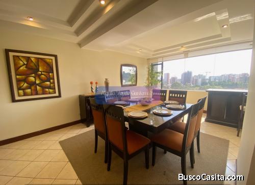 Apartamento Amoblado en Alquiler Zona 10, 195 m2, US$2,250