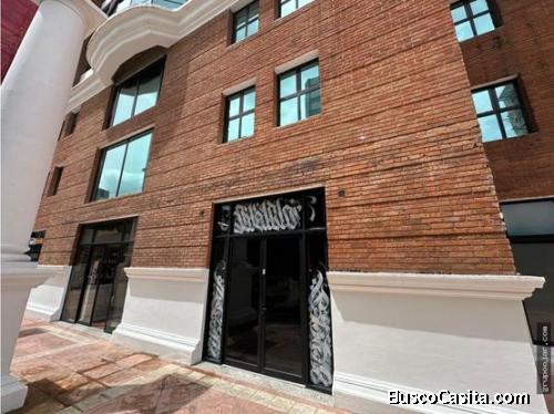 2 LOCALES EN VENTA EN ZONA 10 Edificio Paladium