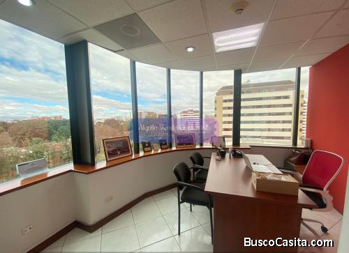 Oficina en Venta Zona 14, 12 Ambientes, 10 Parqueos, 628 m2, US$990,000