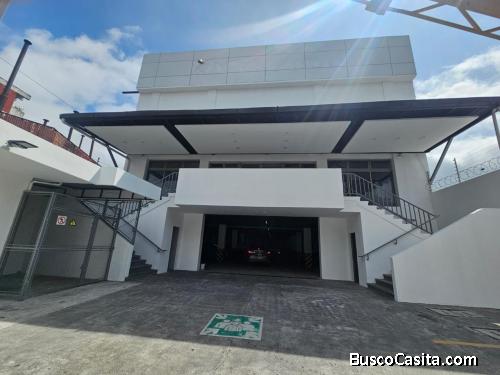 Edificio en renta Zona 4
