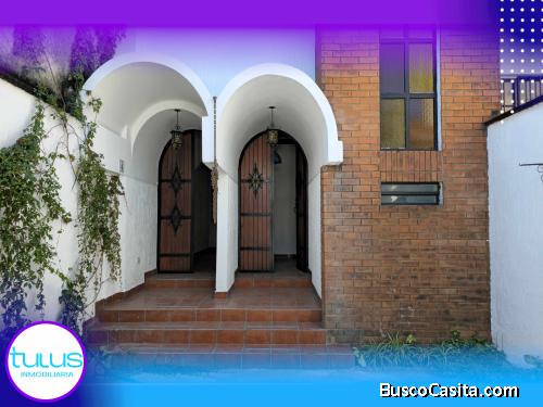 CASA EN RENTA EN ZONA 1 PARA CLINICAS U OFICINAS