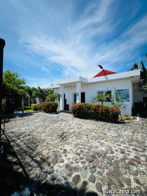 Venta de Chalet amueblado Puerto Iztapa