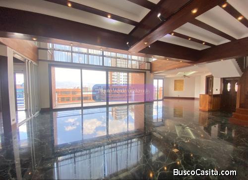 Penthouse en Venta y Alquiler Zona 14, 4 Habitaciones, 557 m2 US$1,100,000