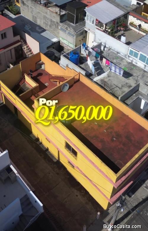 Amplia Casa de Esquina con Terraza - Zona 17, Residenciales del Norte.