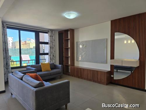 CASA EN RENTA EN ZONA 14, CONDOMINIO PREMIUN