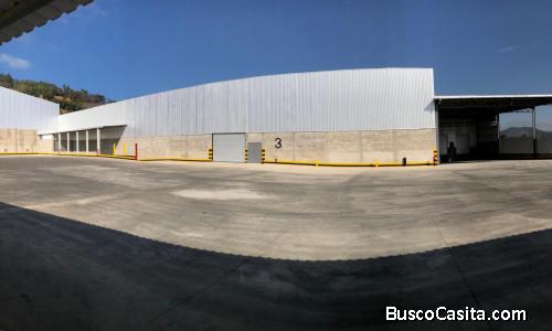 SE RENTA BODEGA GRANDE EN CHIMALTENANGO