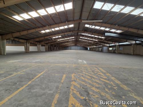 Bodega industrial en alquiler en Mixco, Guatemala en condominio de 5,802.84 m² por $ 23,268