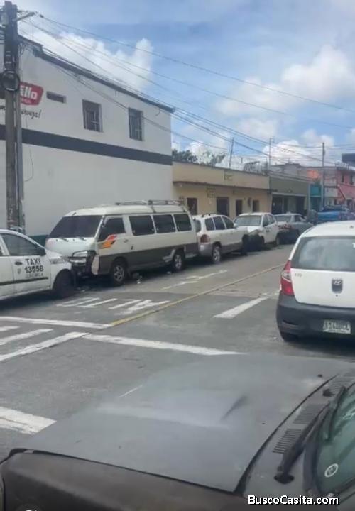 INVIERTE EN UNA CASA CON USO COMERCIAL EN UNA UBICACIÓN ESTRATÉGICA DE ZONA 7