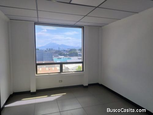 Oficina en Edificio Corporativo en Renta en Zona 13