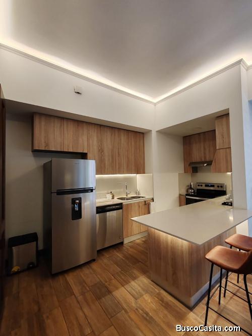 Apartamento Amueblado en Renta en Edificio Salvattore Zona 10