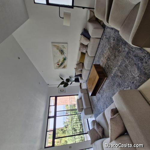 Elegante Casa en Renta en Condominio Km. 8.5 Carretera al Salvador