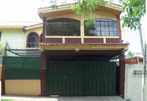 VENTA DE CASA, EN 5 DE NOV. $135,000.00 TRONCAL DEL NORTE 