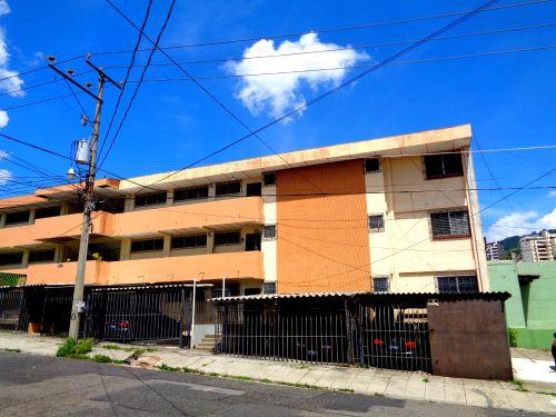 COLONIA ESCALON- ALQUILER APARTAMENTO