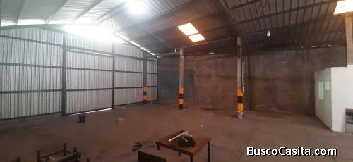 AMPLIA BODEGA CERCA MERCADO CENTRAL DE SS