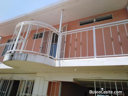 Case en venta en zona privada