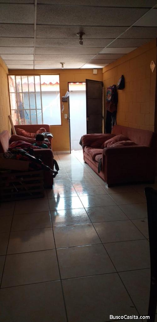 Bonita casa en jardines de la hacienda 