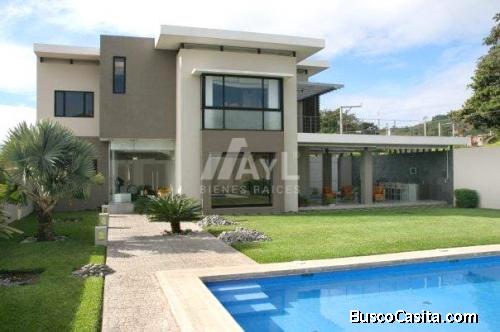 En Alquiler o Venta hermosa casa en Res. Palmira – (P2138H)